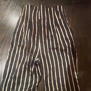 Women's H & M pants black and gold striped pre owned size 2